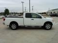 Blizzard White - Titan SE King Cab Photo No. 4