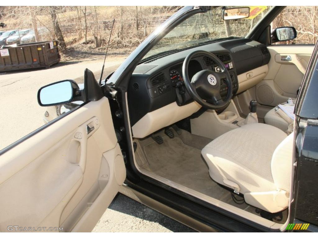 Beige Interior 2001 Volkswagen Cabrio GLS Photo #47299454