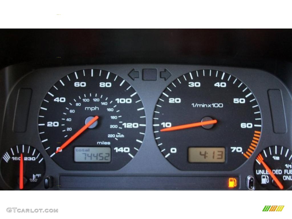 2001 Volkswagen Cabrio GLS Gauges Photos