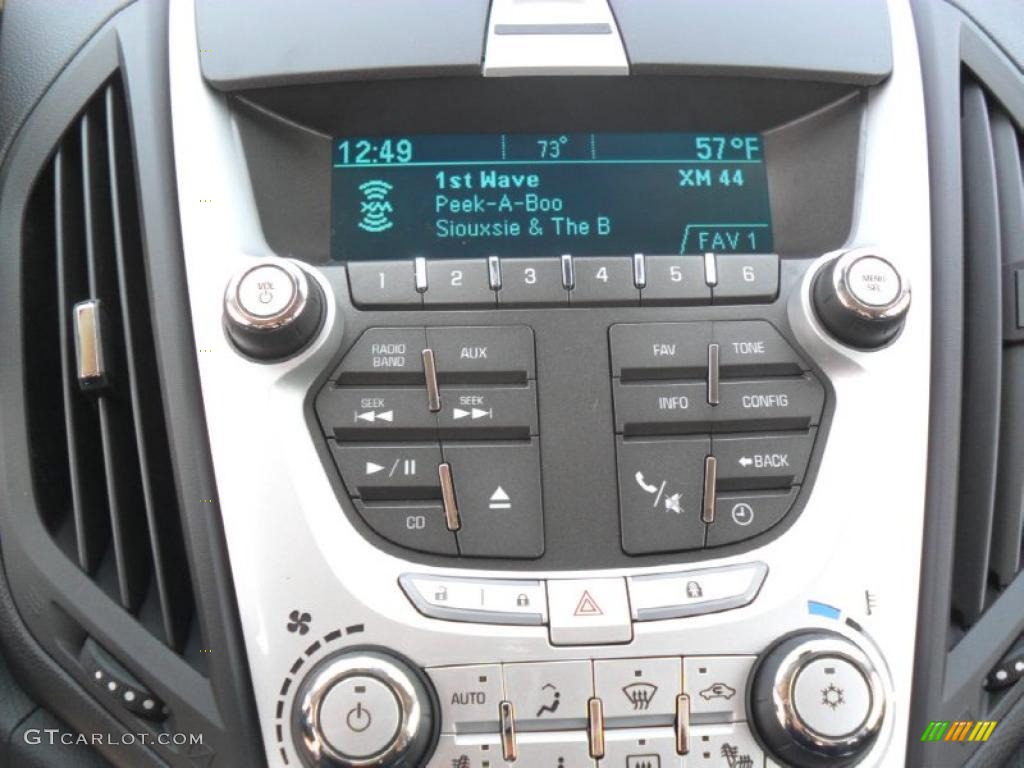 2011 Chevrolet Equinox LTZ Controls Photo #47300345