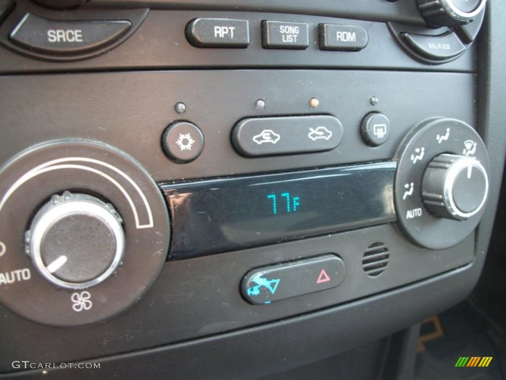 2006 Chevrolet Malibu SS Sedan Controls Photo #47302700