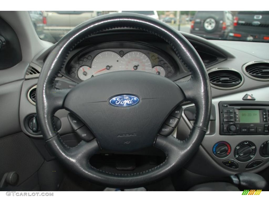 2003 Ford Focus ZX3 Coupe Steering Wheel Photos