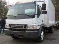 Oxford White 2006 Ford LCF Truck LCF-45