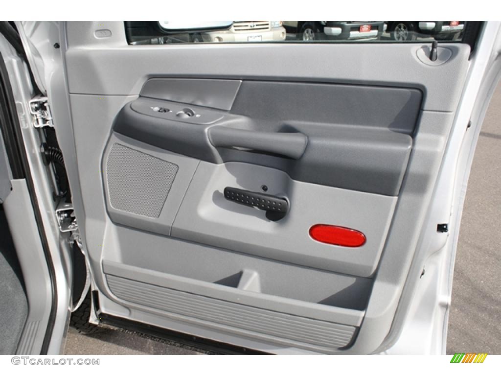 2009 Dodge Ram 2500 SXT Mega Cab 4x4 Medium Slate Gray Door Panel Photo #47306777