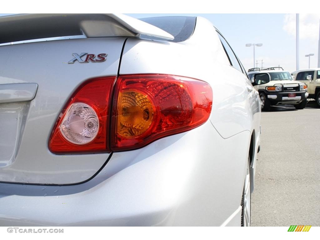 2009 Toyota Corolla XRS Marks and Logos Photos