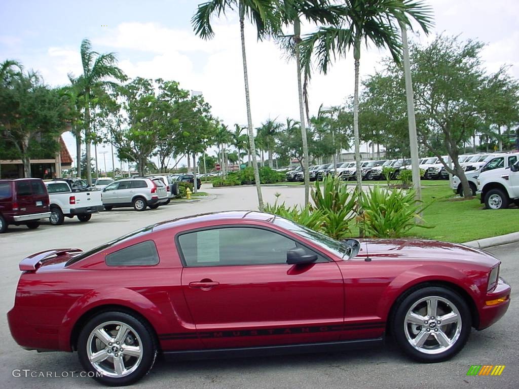 2006 Mustang V6 Premium Coupe - Redfire Metallic / Dark Charcoal photo #2