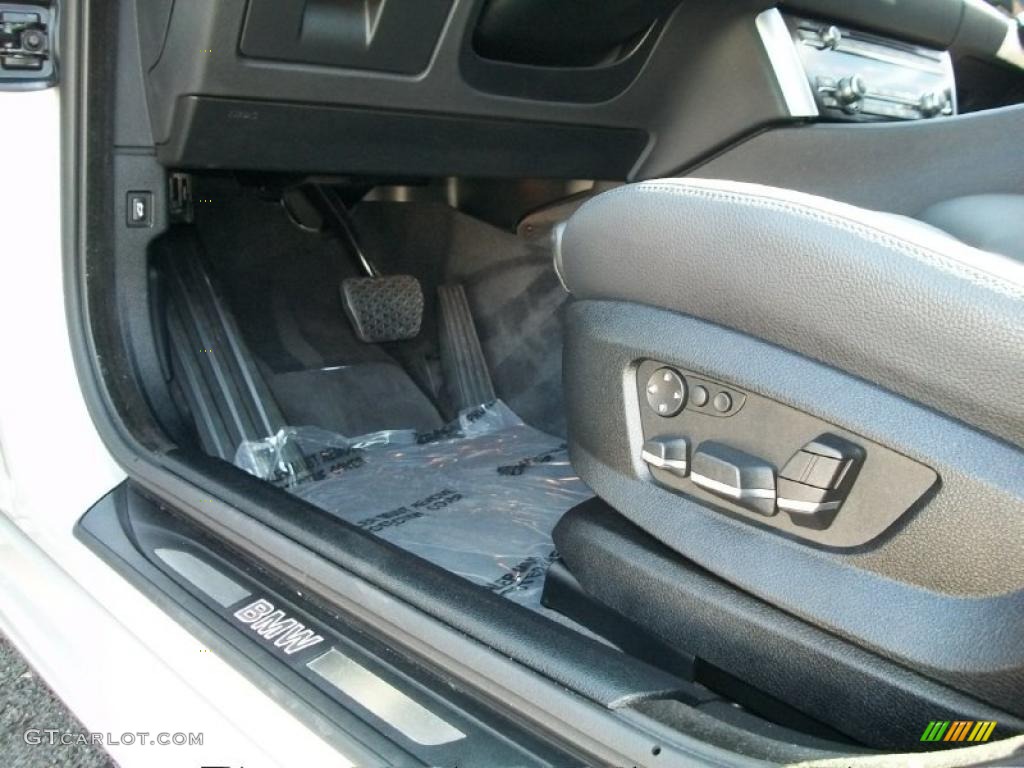 2010 BMW 5 Series 550i xDrive Gran Turismo Controls Photo #47309582