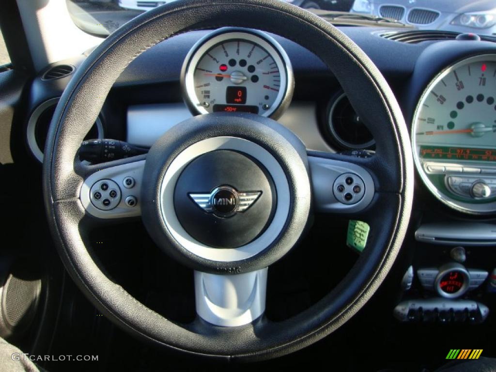 2007 Cooper Hardtop - Sparkling Silver Metallic / Grey/Carbon Black photo #16