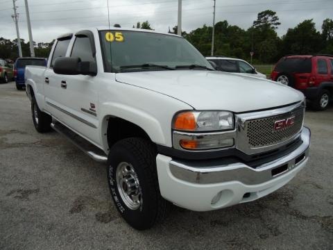 2005 GMC Sierra 2500HD SLT Crew Cab 4x4 Data, Info and Specs
