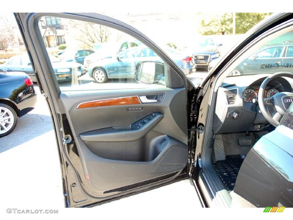 2010 Q5 3.2 quattro - Brilliant Black / Black photo #20