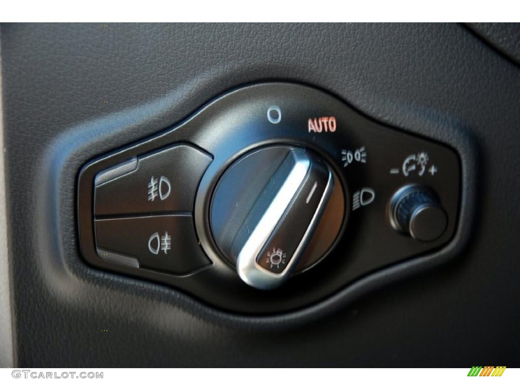 2010 Q5 3.2 quattro - Brilliant Black / Black photo #21