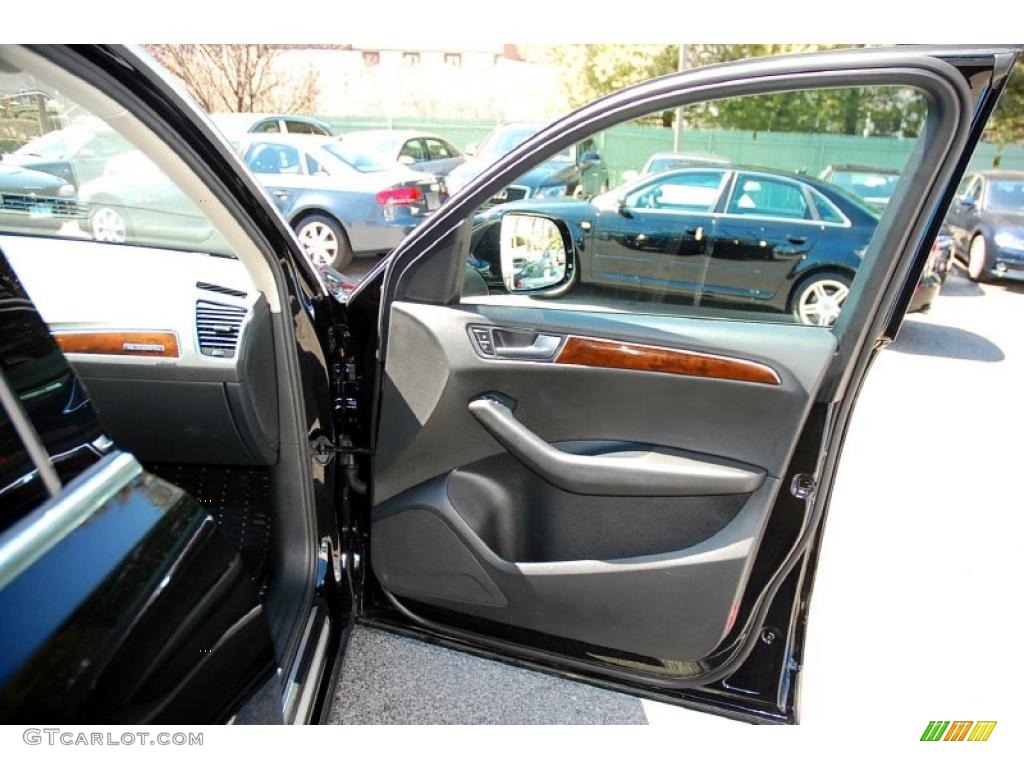 2010 Q5 3.2 quattro - Brilliant Black / Black photo #40