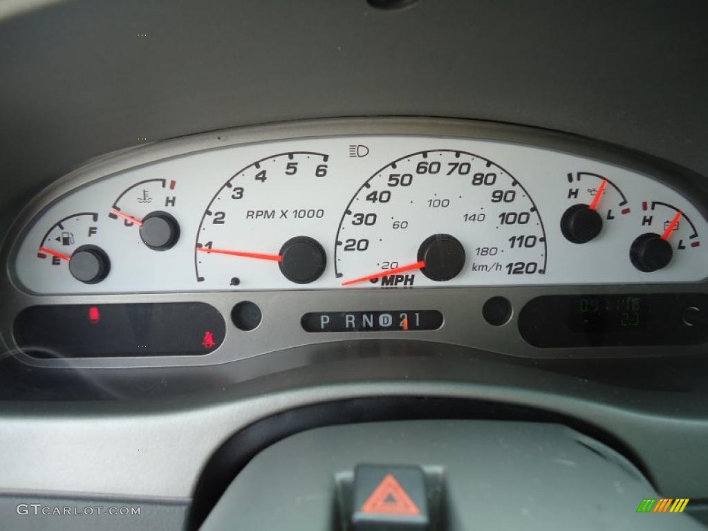 2005 Explorer Sport Trac XLT 4x4 - Red Fire / Medium Dark Flint photo #28