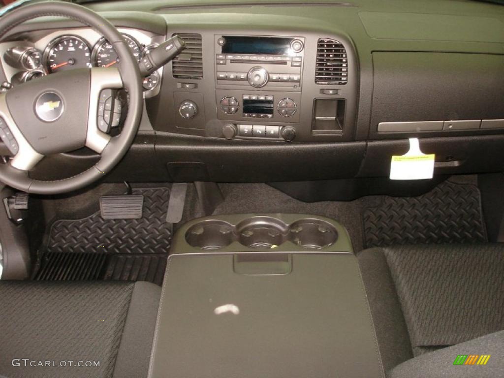 2011 Silverado 1500 LT Extended Cab 4x4 - Sheer Silver Metallic / Ebony photo #4