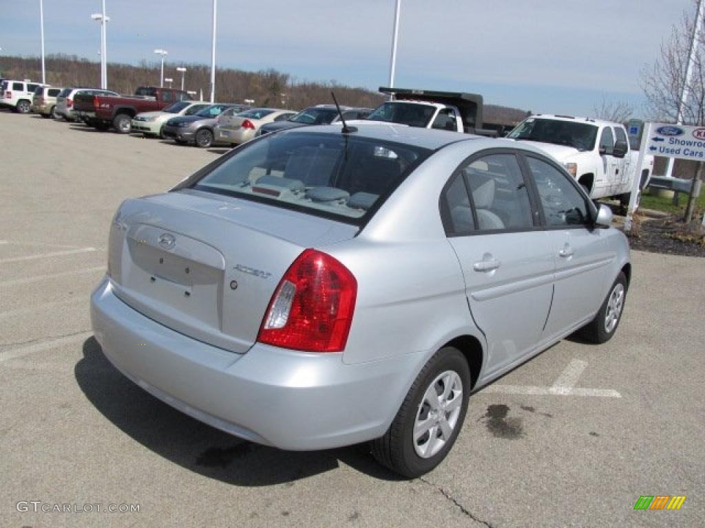 Platinum Silver 2010 Hyundai Accent GLS 4 Door Exterior Photo #47312471