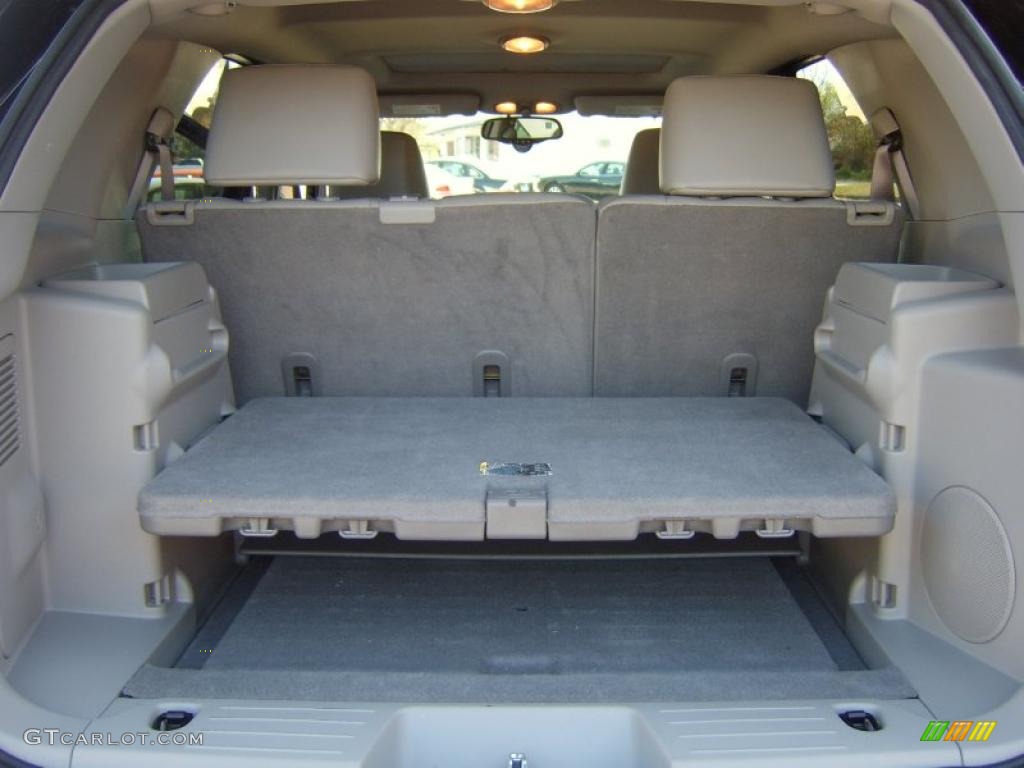 2005 Equinox LT AWD - Black / Light Gray photo #11