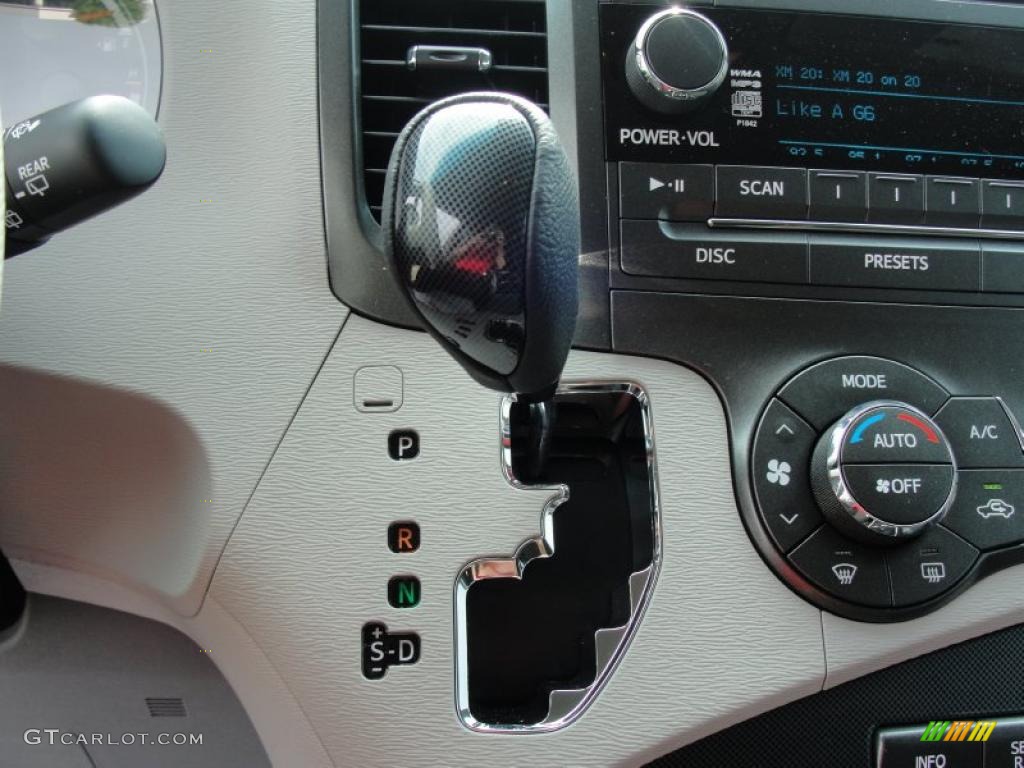2011 Toyota Sienna SE 6 Speed ECT-i Automatic Transmission Photo #47314403