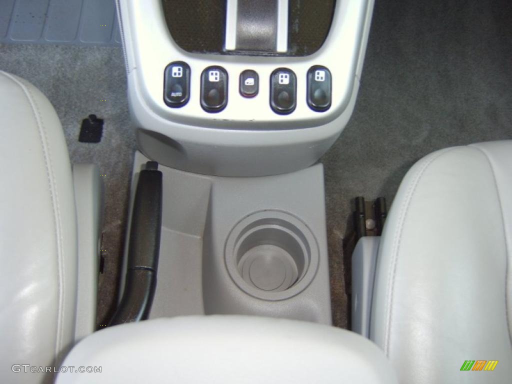 2005 Equinox LT AWD - Black / Light Gray photo #23