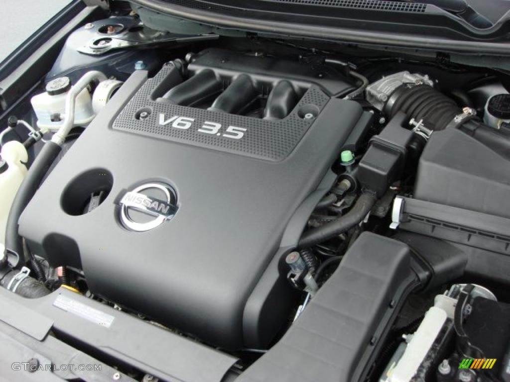 2007 Nissan Altima 3.5 SL Engine Photos