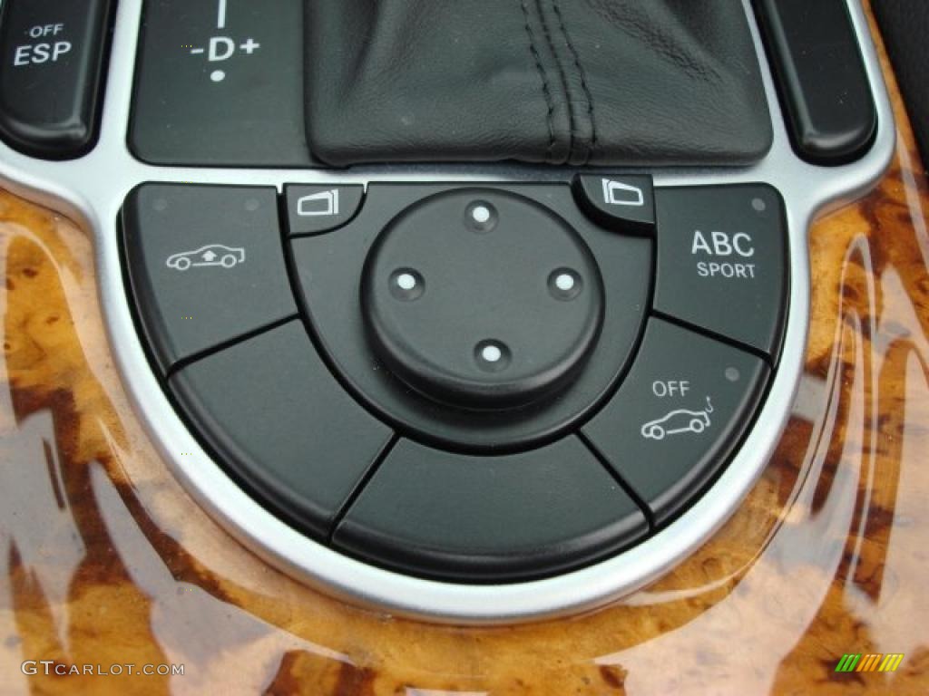 2009 Mercedes-Benz SL 550 Roadster Controls Photo #47320124