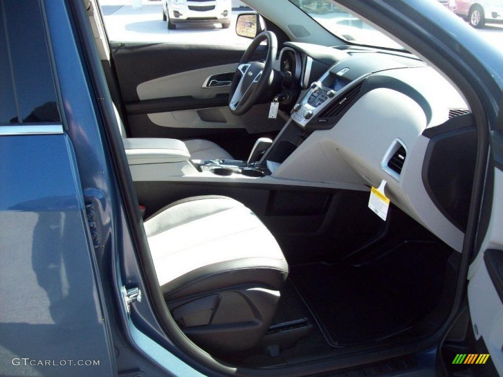 Light Titanium/Jet Black Interior 2011 Chevrolet Equinox LT Photo #47321123