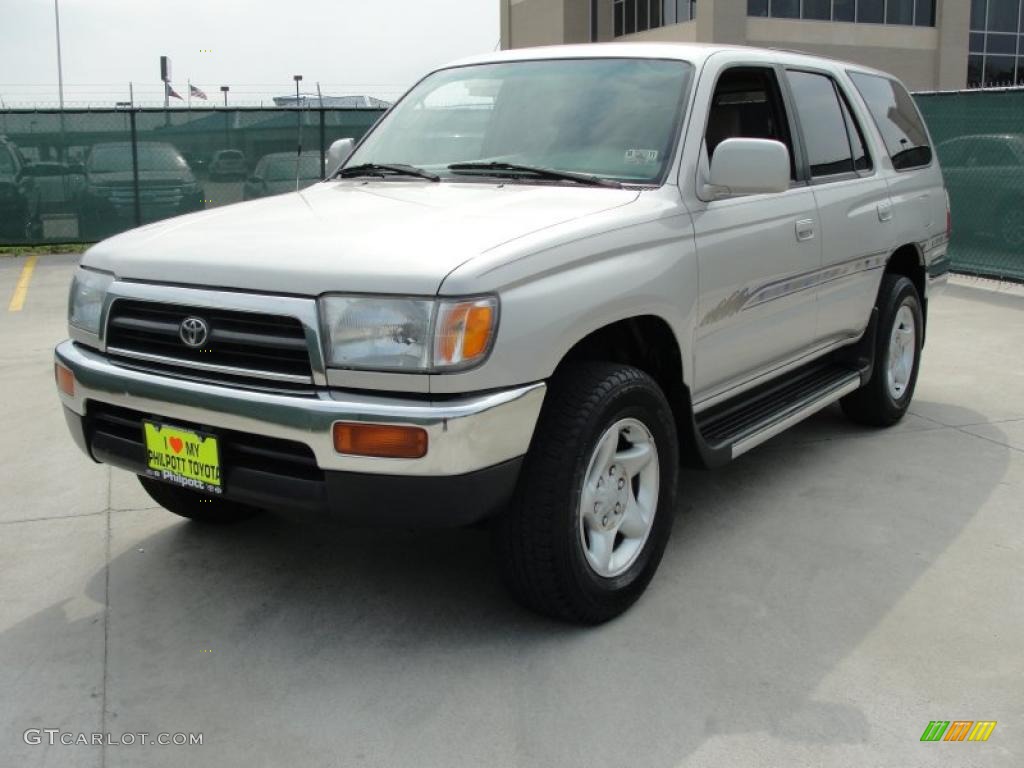 1996 4Runner SR5 - Desert Dune Metallic / Beige photo #7