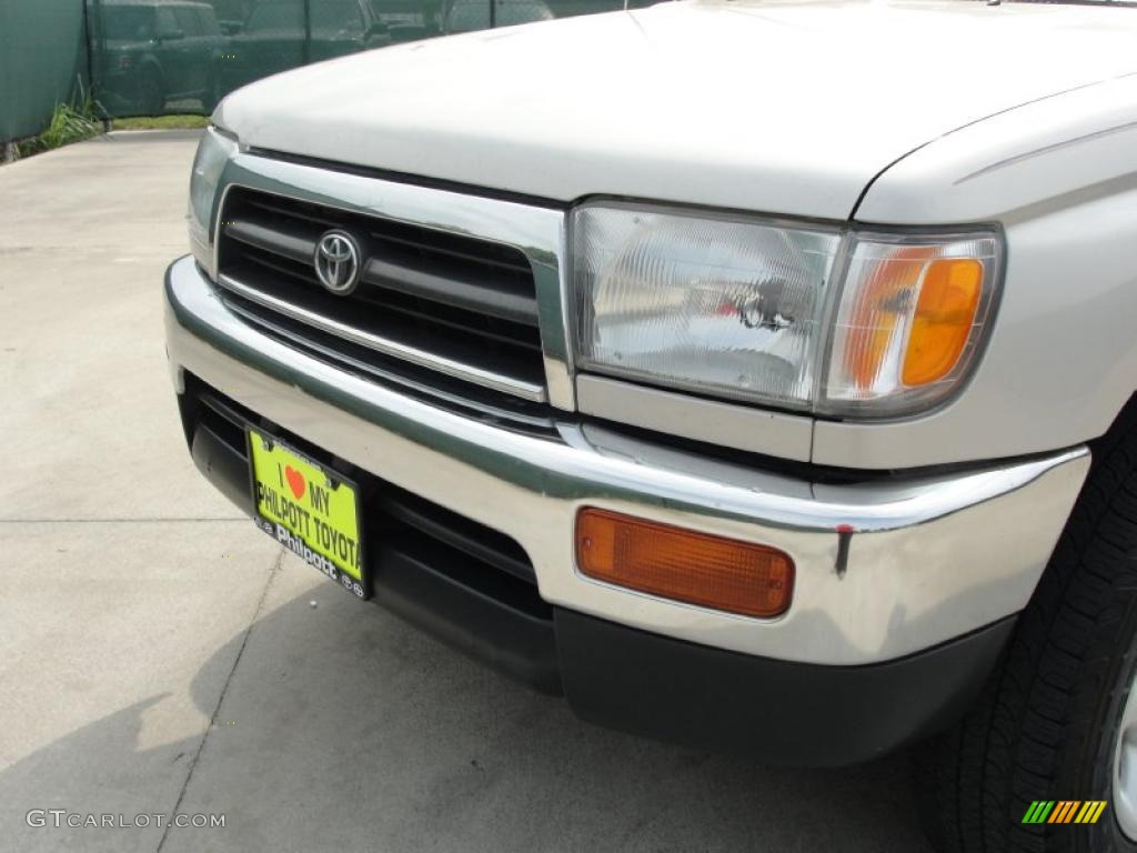 1996 4Runner SR5 - Desert Dune Metallic / Beige photo #11