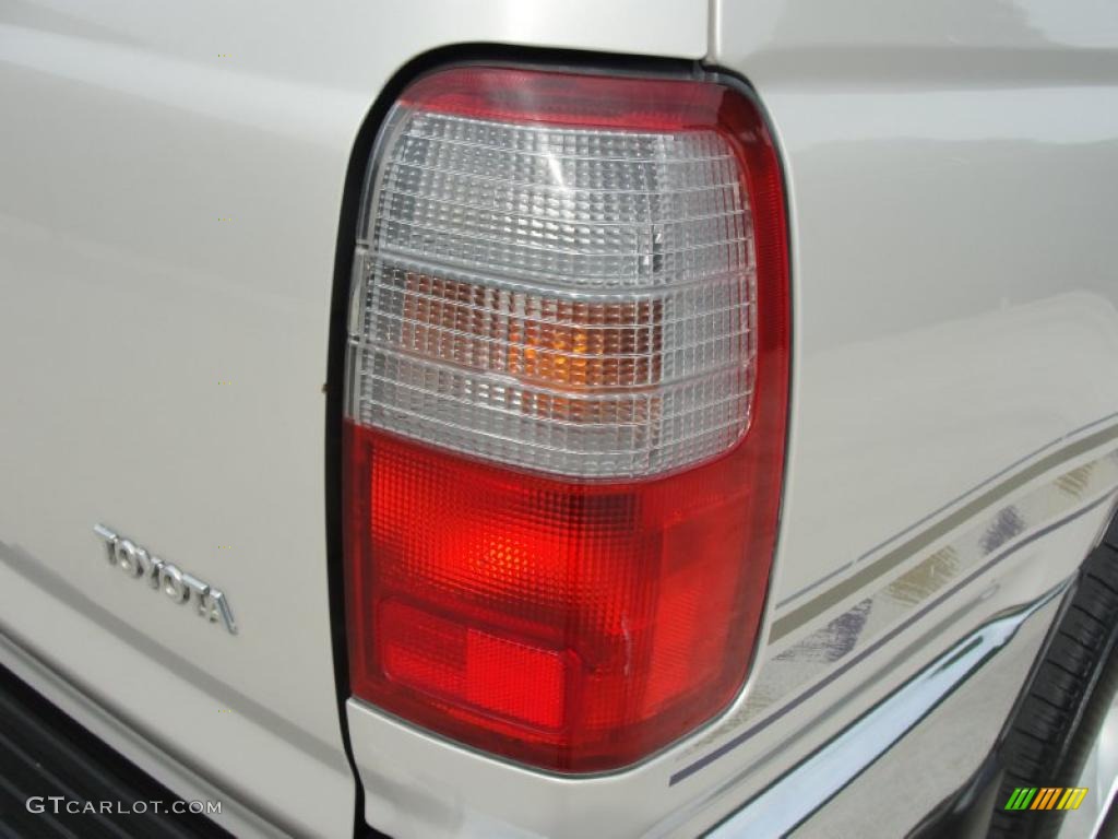 1996 4Runner SR5 - Desert Dune Metallic / Beige photo #18
