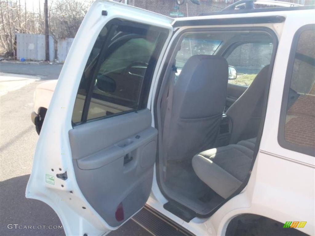 1999 Explorer XLT 4x4 - Oxford White / Medium Graphite Grey photo #13