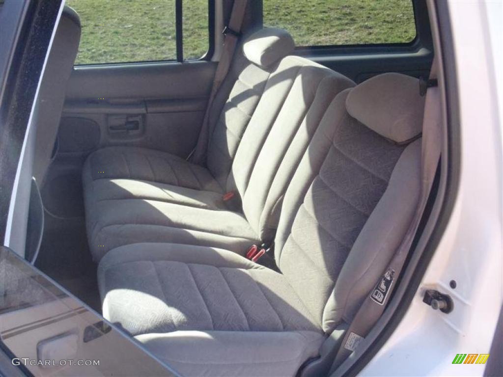 1999 Explorer XLT 4x4 - Oxford White / Medium Graphite Grey photo #15