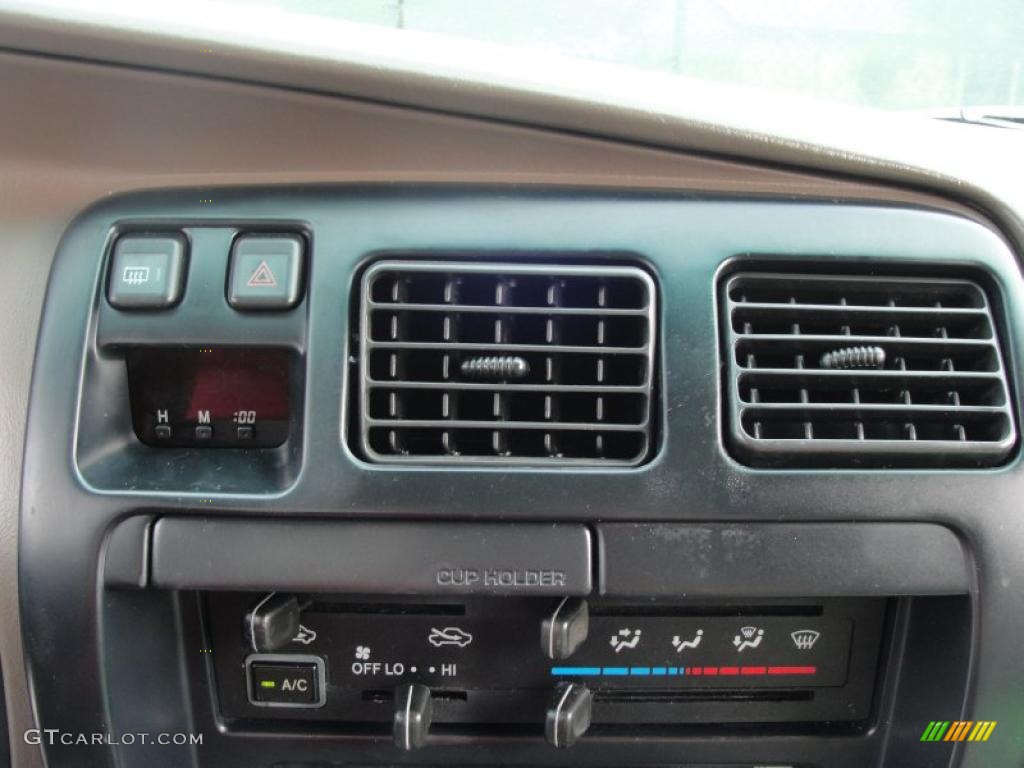 1996 4Runner SR5 - Desert Dune Metallic / Beige photo #46