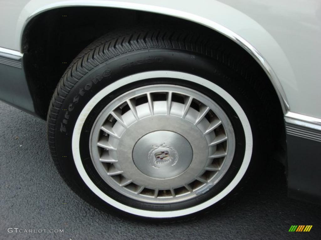 1989 Cadillac DeVille Sedan Wheel Photos