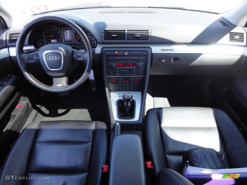 2006 Audi A4 2.0T quattro Sedan Ebony Dashboard Photo #47323949