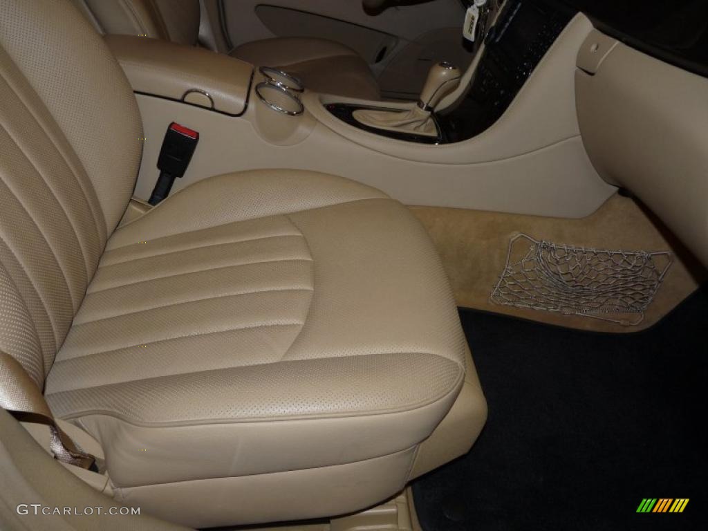 2007 CLS 550 - Arctic White / Cashmere photo #24