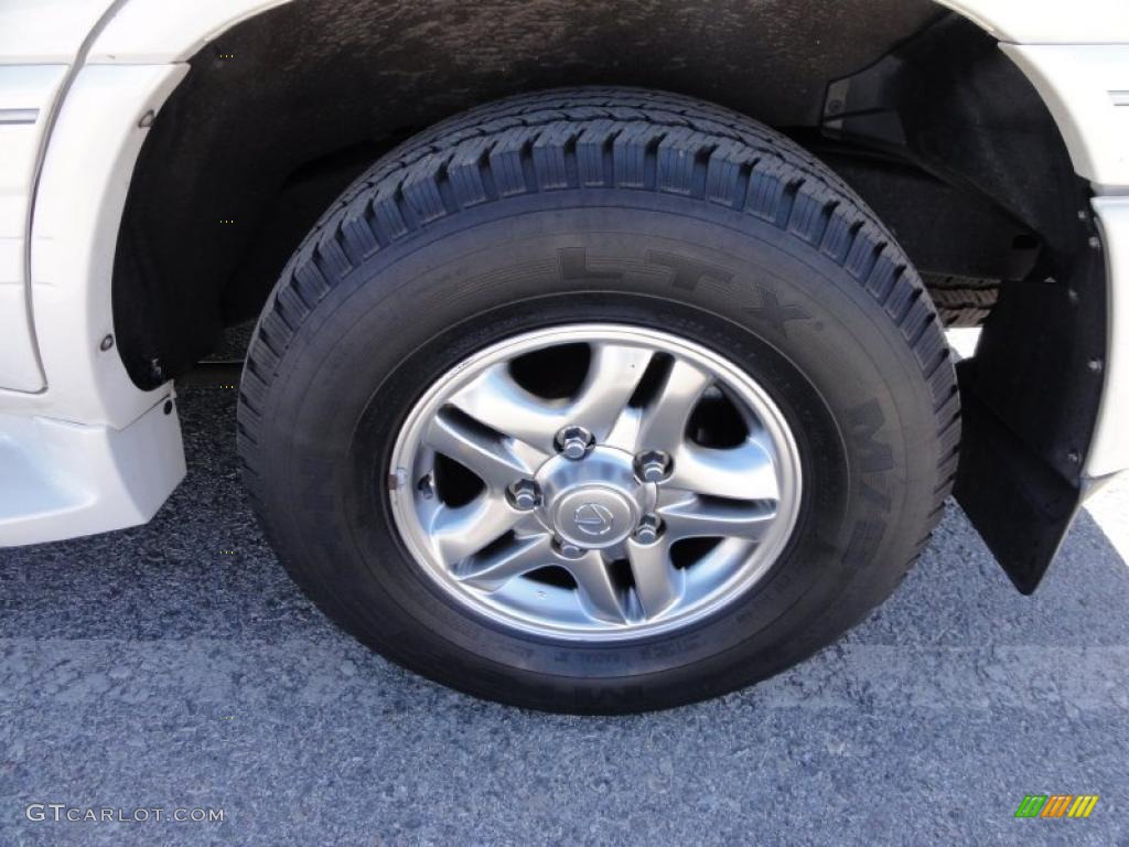 2001 Lexus LX 470 Wheel Photo #47324879