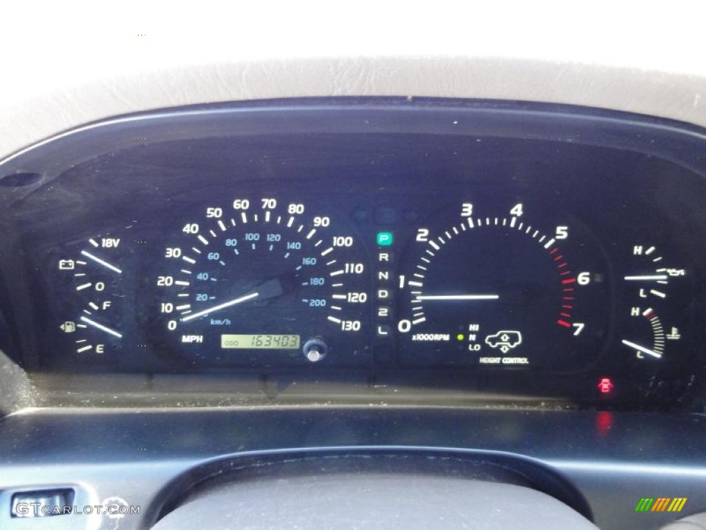 2001 Lexus LX 470 Gauges Photo #47325002
