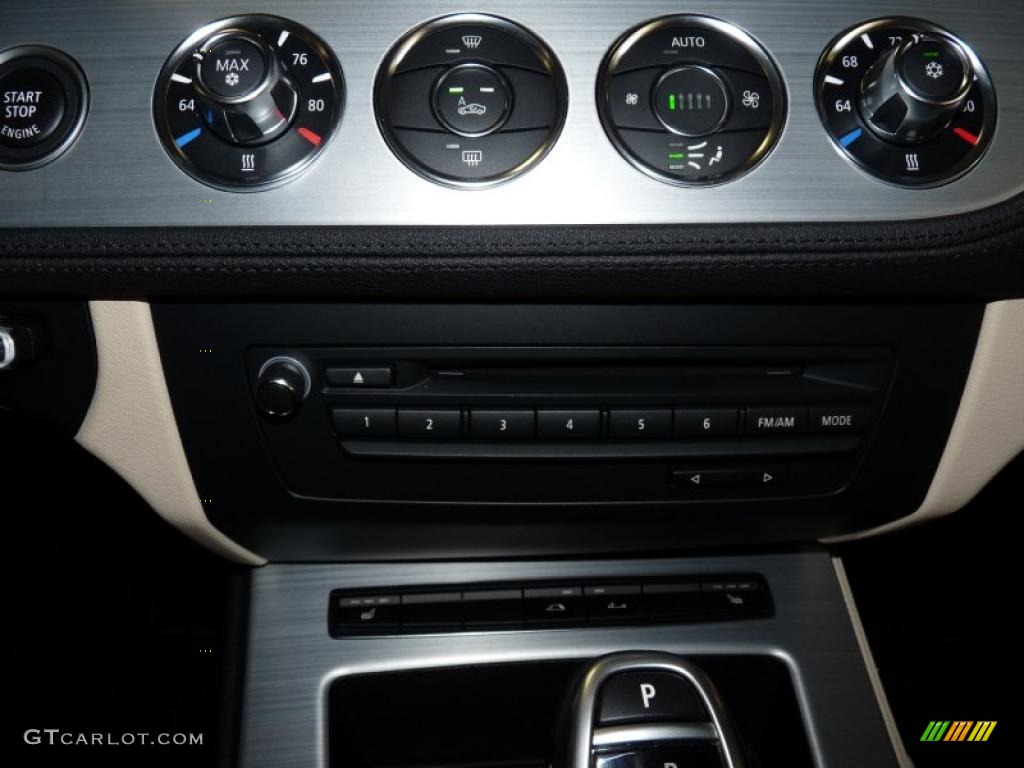 2011 BMW Z4 sDrive35i Roadster Controls Photo #47325158