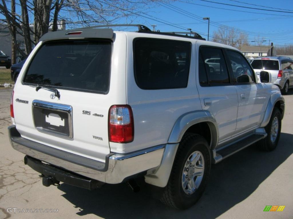 2002 4Runner SR5 4x4 - Natural White / Gray photo #2