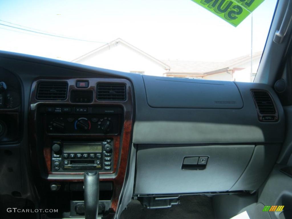 2002 4Runner SR5 4x4 - Natural White / Gray photo #23