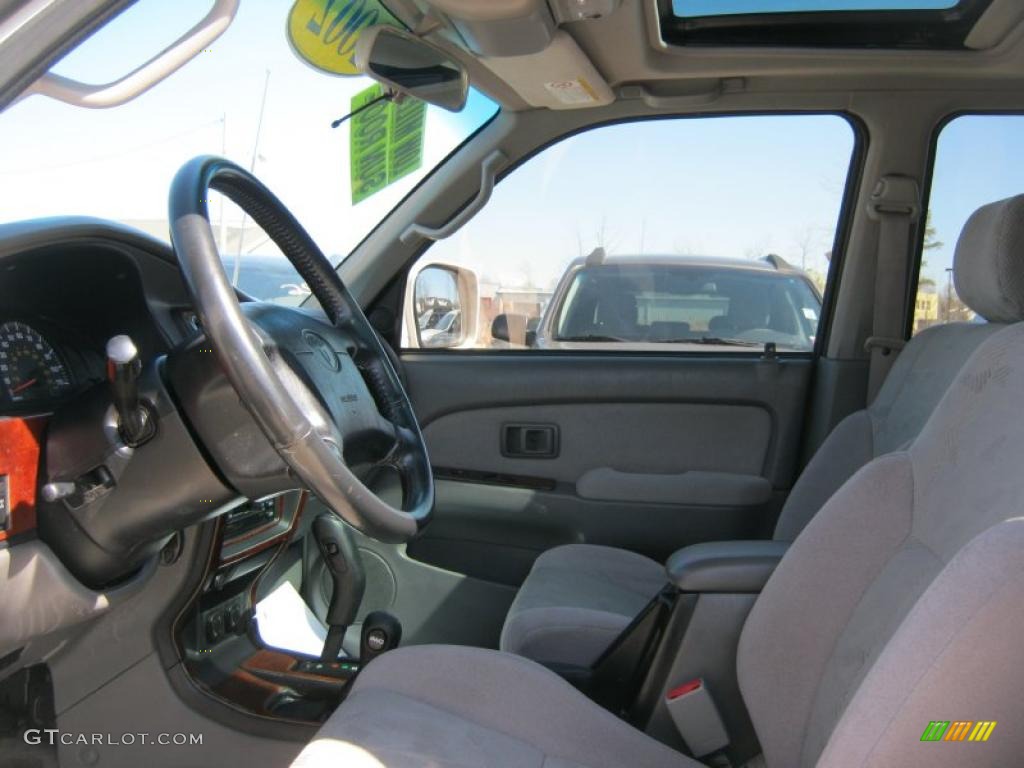 2002 4Runner SR5 4x4 - Natural White / Gray photo #25