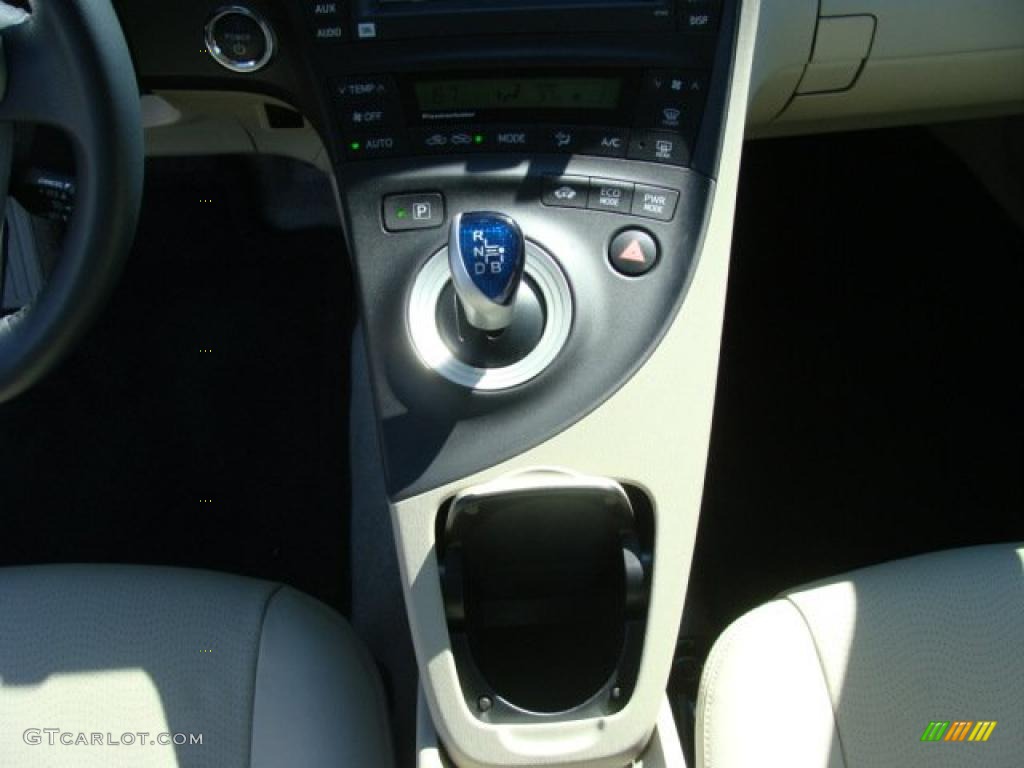 2010 Prius Hybrid IV - Blizzard White Pearl / Bisque photo #12