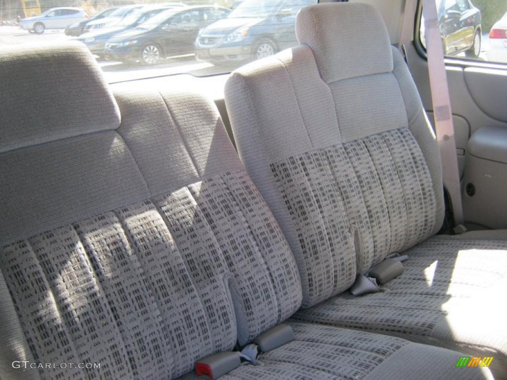 Medium Gray Interior 2003 Chevrolet Venture Standard Venture Model Photo #47328117