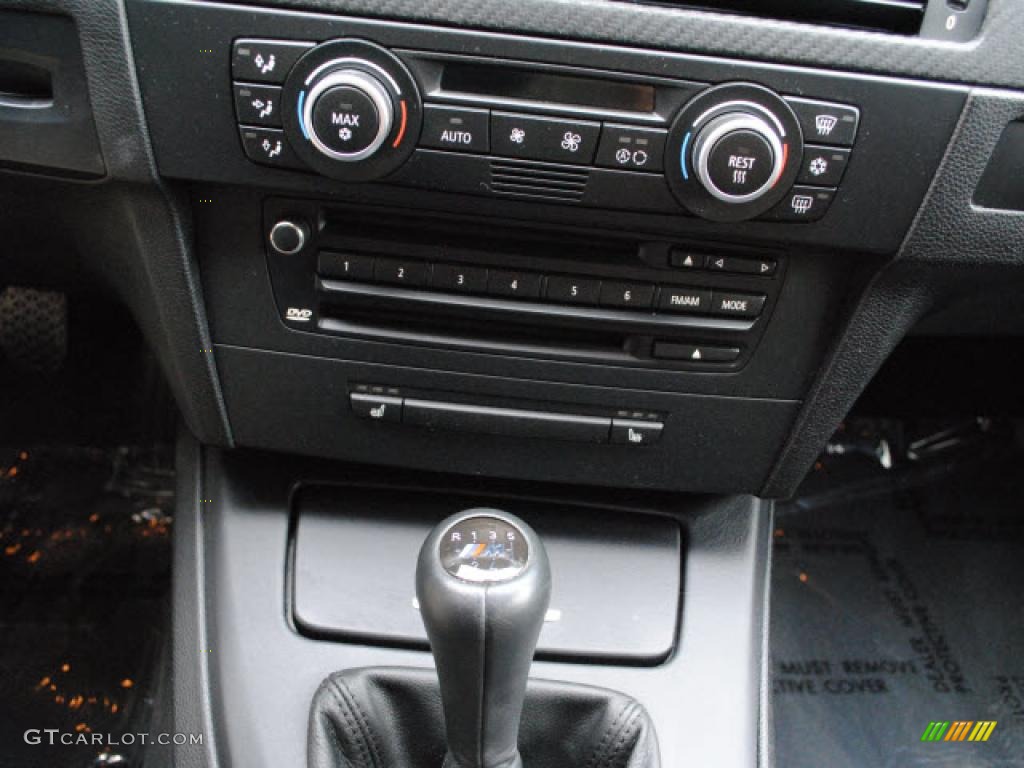 2008 BMW M3 Sedan Controls Photo #47329431