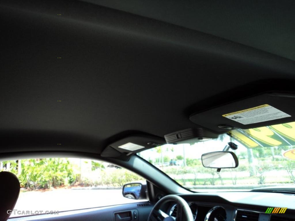 2010 Mustang V6 Coupe - Brilliant Silver Metallic / Charcoal Black photo #25