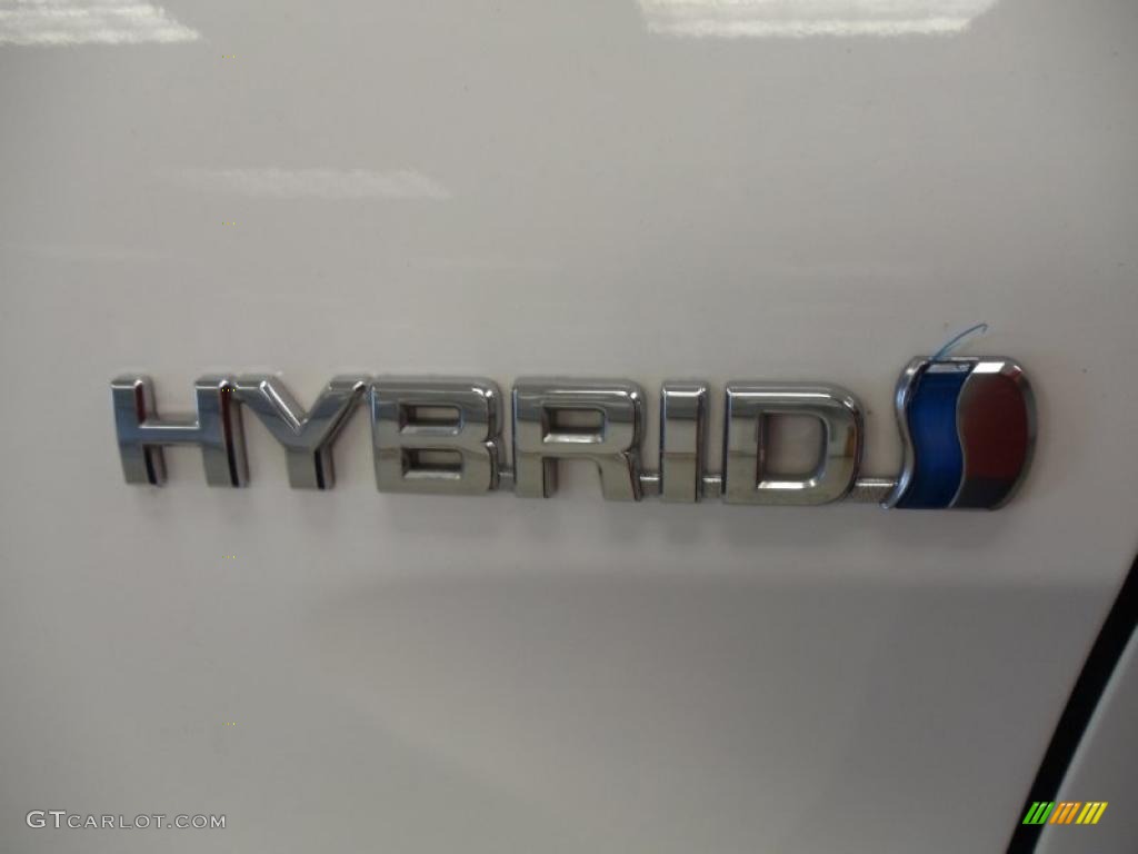 2010 Toyota Camry Hybrid Marks and Logos Photo #47330334