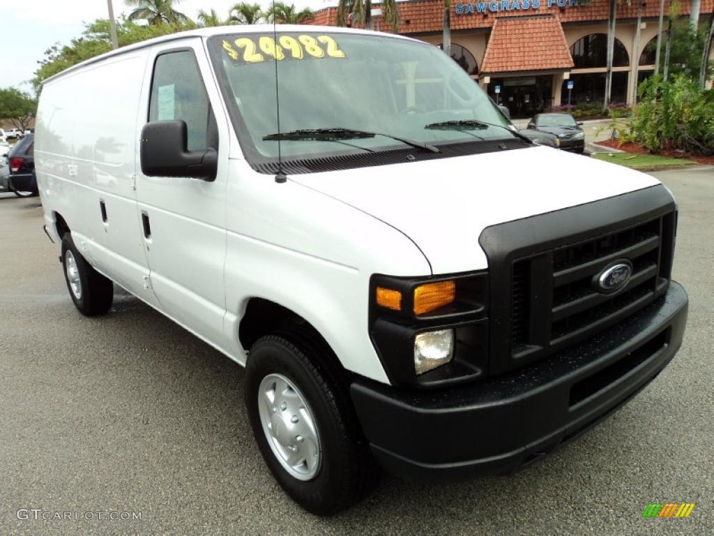 Oxford White 2011 Ford E Series Van E250 XL Cargo Exterior Photo #47330866