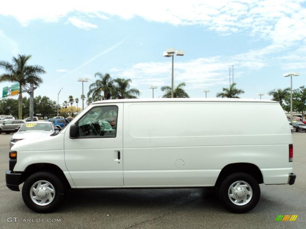 Oxford White 2011 Ford E Series Van E250 XL Cargo Exterior Photo #47330992