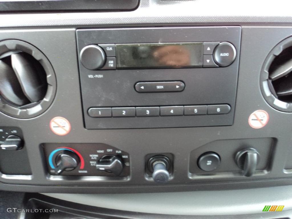 2011 Ford E Series Van E250 XL Cargo Controls Photo #47331196