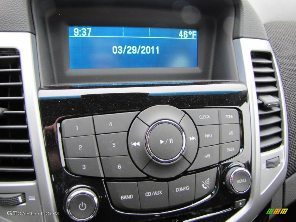 2011 Chevrolet Cruze ECO Controls Photo #47334061