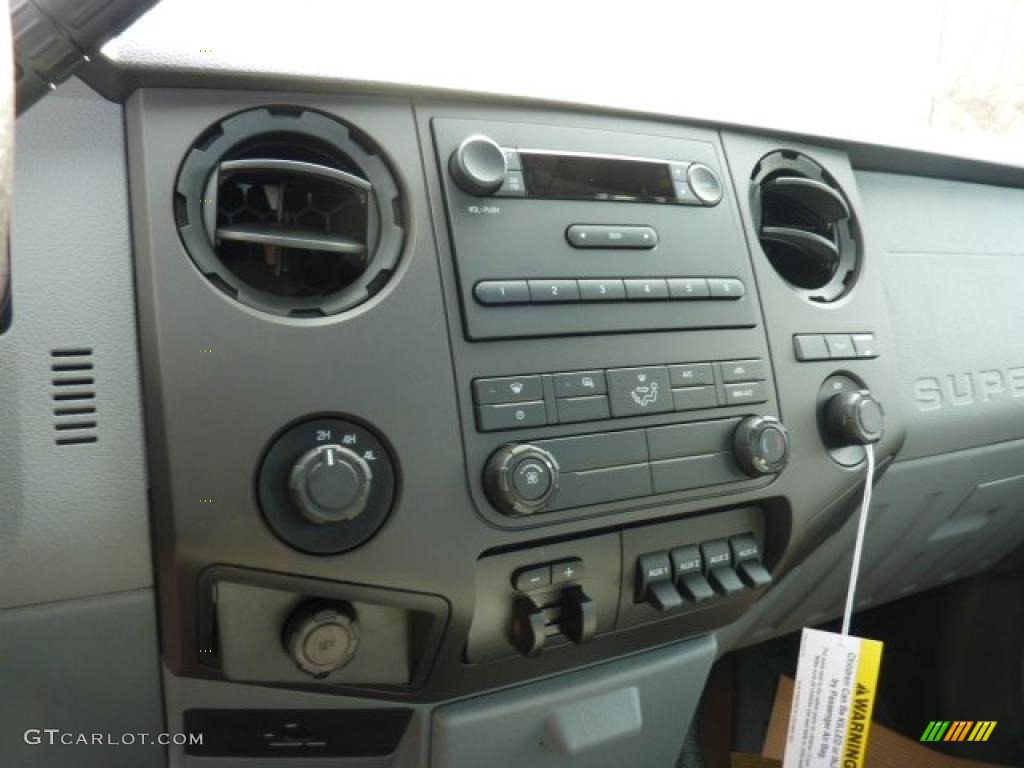 2011 Ford F350 Super Duty XL Regular Cab 4x4 Chassis Controls Photos